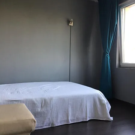 Cozy 3 アパート